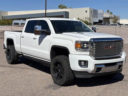 2015 GMC Sierra 2500 Denali