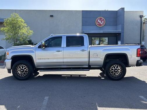 2017 GMC Sierra 2500 Denali