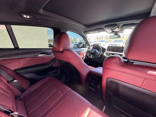 2022 BMW X4 xDrive30i