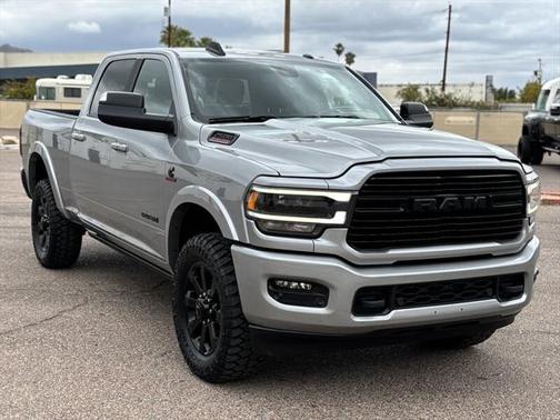 2022 RAM 2500 Laramie Crew Cab 4x4 6'4' Box