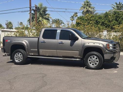 2011 GMC Sierra 2500 SLT