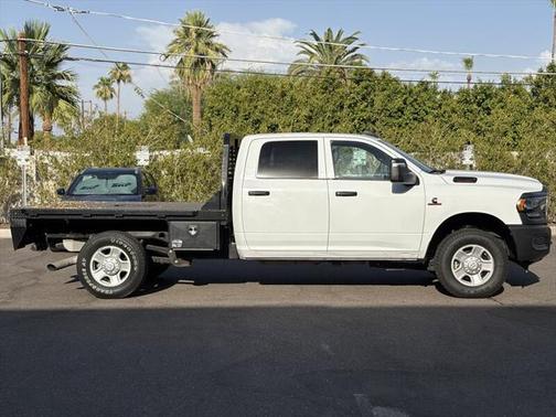 2023 RAM 2500 Tradesman Crew Cab 4x4 8' Box