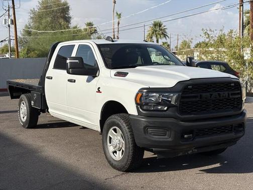 2023 RAM 2500 Tradesman Crew Cab 4x4 8' Box
