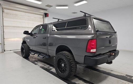 2017 RAM 2500 Tradesman Crew Cab 4x4 6'4' Box