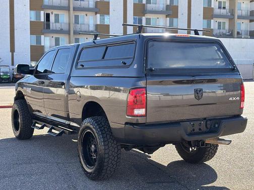 2017 RAM 2500 Tradesman Crew Cab 4x4 6'4' Box