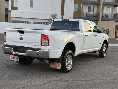 2022 RAM 3500 Tradesman Crew Cab 4x4 8' Box
