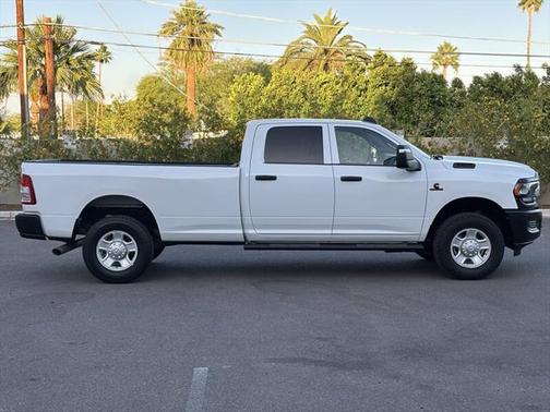 2023 RAM 3500 Tradesman Crew Cab 4x4 8' Box