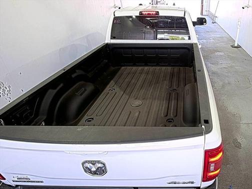 2020 RAM 3500 Big Horn Crew Cab 4x4 8' Box
