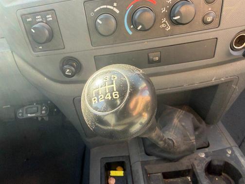 2007 Dodge Ram 2500 SLT Mega Cab