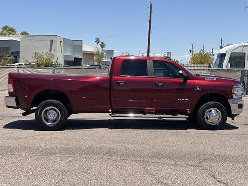 2022 RAM 3500 Big Horn Crew Cab 4x4 8' Box