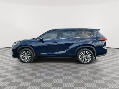 2021 Toyota Highlander Hybrid Platinum