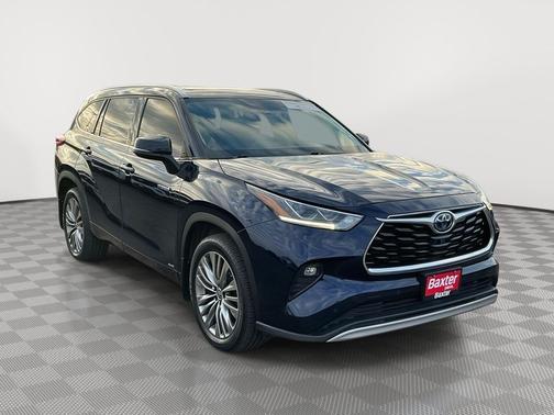2021 Toyota Highlander Hybrid Platinum