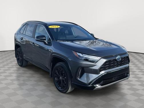 2023 Toyota RAV4 Hybrid SE
