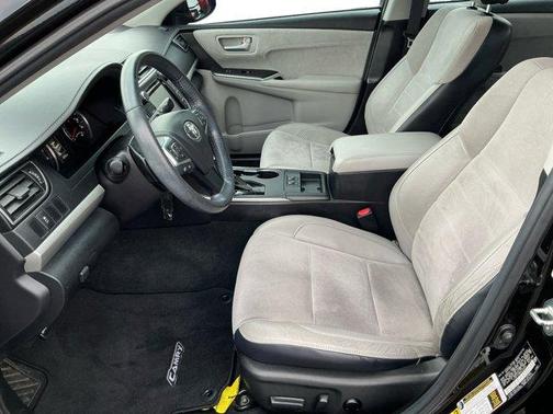 2016 Toyota Camry XSE
