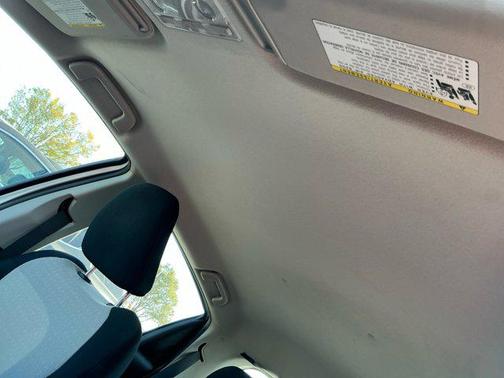 2012 Toyota Yaris LE