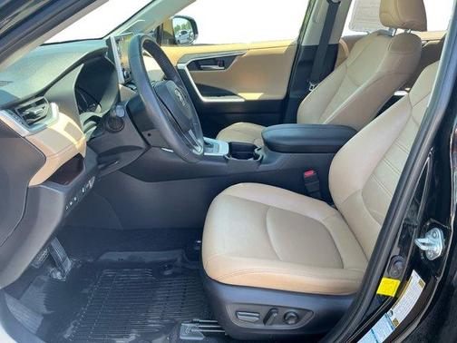 2020 Toyota RAV4 Limited