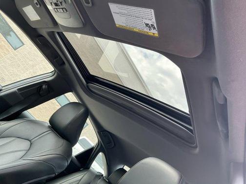 2019 Toyota Avalon XLE