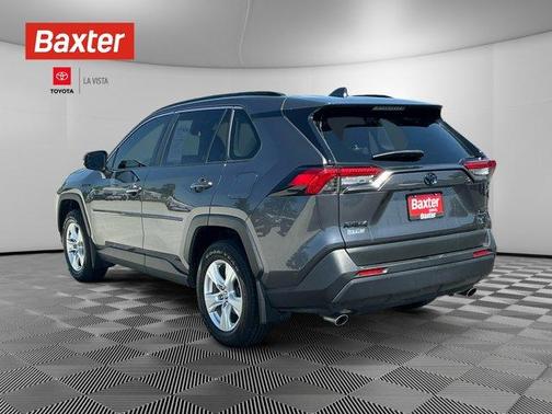 2020 Toyota RAV4 Hybrid XLE