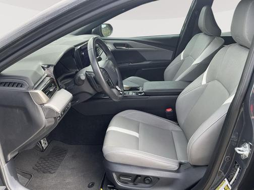 Underground 2025 Toyota Camry SE
