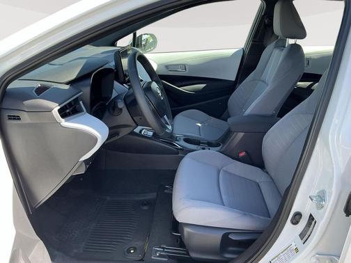 Wind Chill Pearl 2026 Toyota Corolla SE