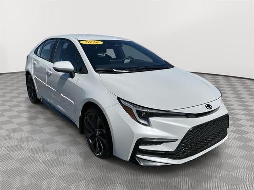 Wind Chill Pearl 2026 Toyota Corolla SE