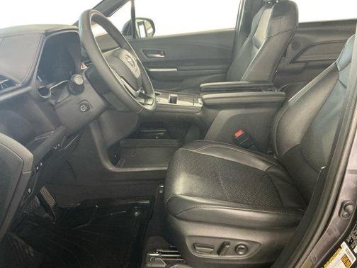 2025 Toyota Sienna Limited