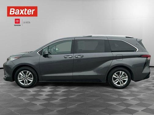 2025 Toyota Sienna Limited