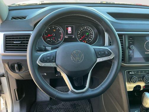 2021 Volkswagen Atlas 3.6L SE w/Technology