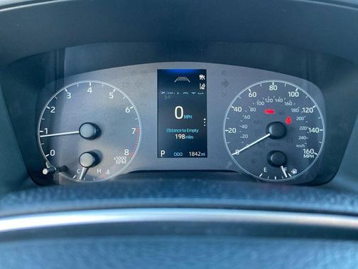 2025 Toyota Corolla Cross LE