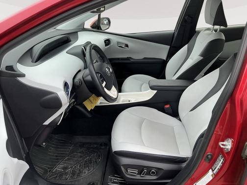Hypersonic Red 2018 Toyota Prius Four Touring