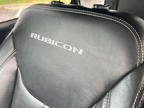 Granite Crystal Metallic Clearcoat 2017 Jeep Wrangler Unlimited Rubicon