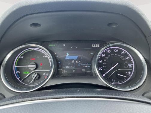 2020 Toyota Camry Hybrid XLE