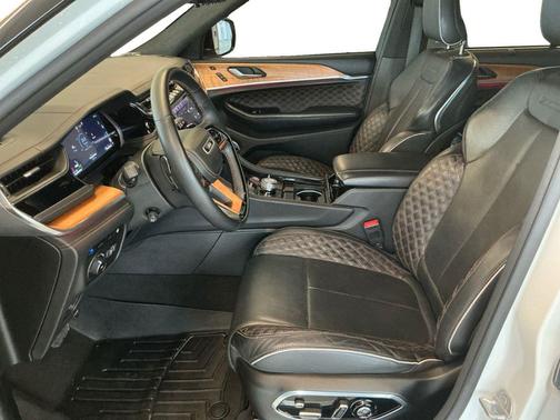 2022 Jeep Grand Cherokee 4xe Summit Reserve