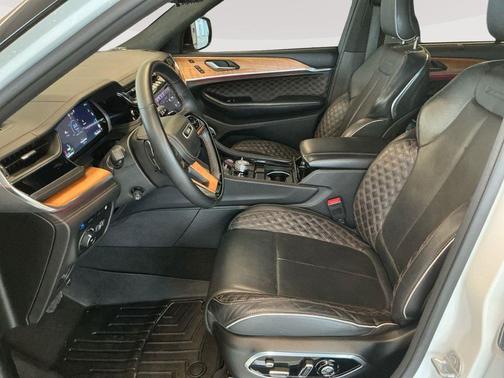 2022 Jeep Grand Cherokee 4xe Summit Reserve