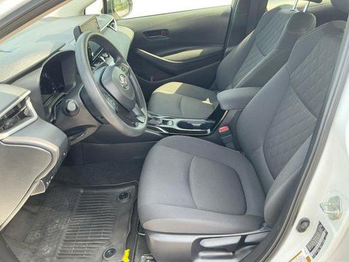 2022 Toyota Corolla Hybrid LE