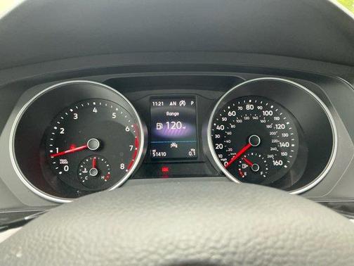2021 Volkswagen Tiguan 2.0T SE R-Line Black