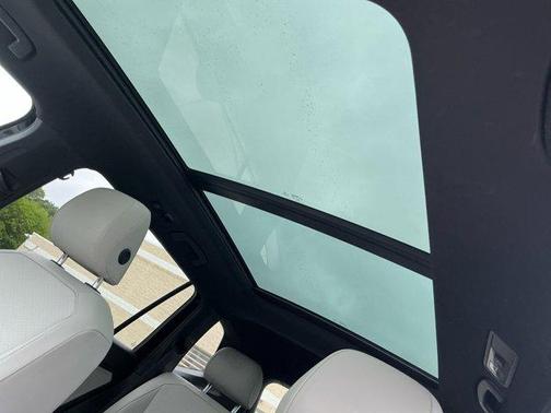 2021 Volkswagen Tiguan 2.0T SE R-Line Black