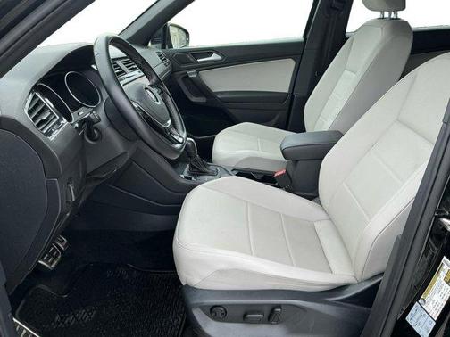 2021 Volkswagen Tiguan 2.0T SE R-Line Black
