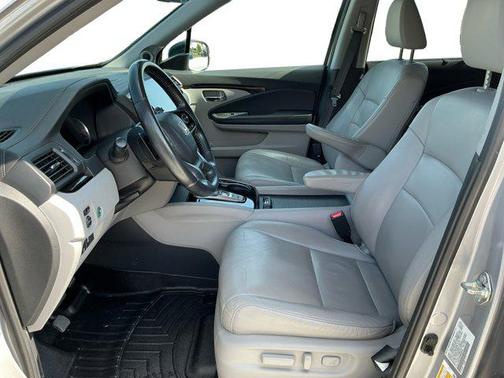 2021 Honda Pilot Touring 8-Passenger