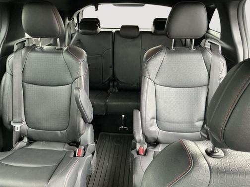 2025 Toyota Sienna XSE 7 Passenger
