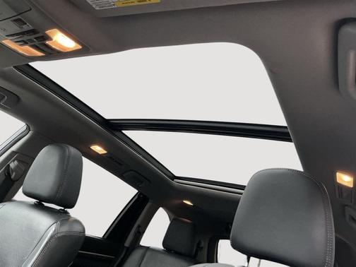 2016 Toyota Highlander Hybrid Platinum