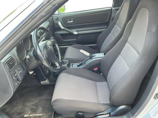 2001 Toyota MR2