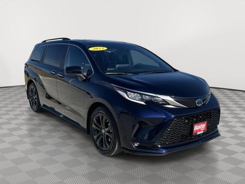 2023 Toyota Sienna XSE 7 Passenger