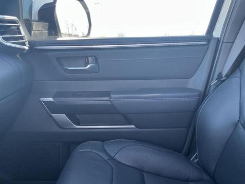 2024 Toyota Sequoia Platinum