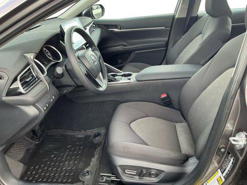 2024 Toyota Camry Hybrid LE
