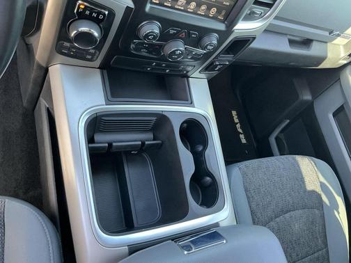 Bright Silver Metallic Clearcoat 2016 RAM 1500 Big Horn