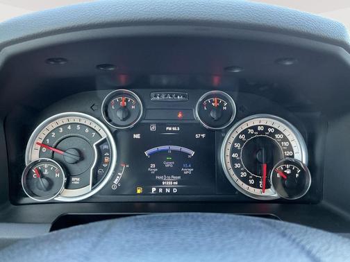 Bright Silver Metallic Clearcoat 2016 RAM 1500 Big Horn