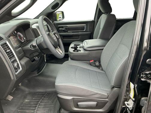 2021 RAM 1500 Classic Warlock Quad Cab 4x4 6'4' Box