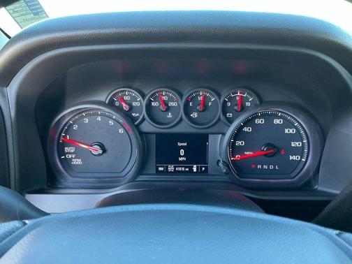 2023 Chevrolet Silverado 1500 Custom