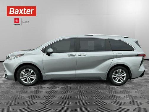 2021 Toyota Sienna Limited